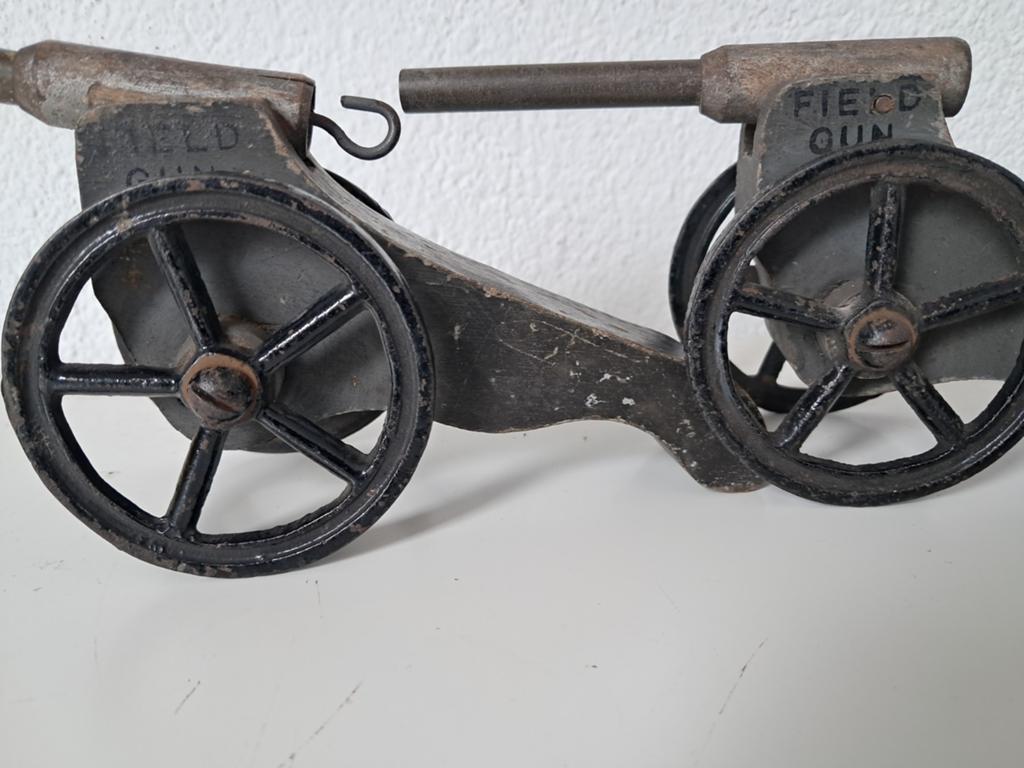 Antieke speelgoed kanonnen., Ophalen of Verzenden