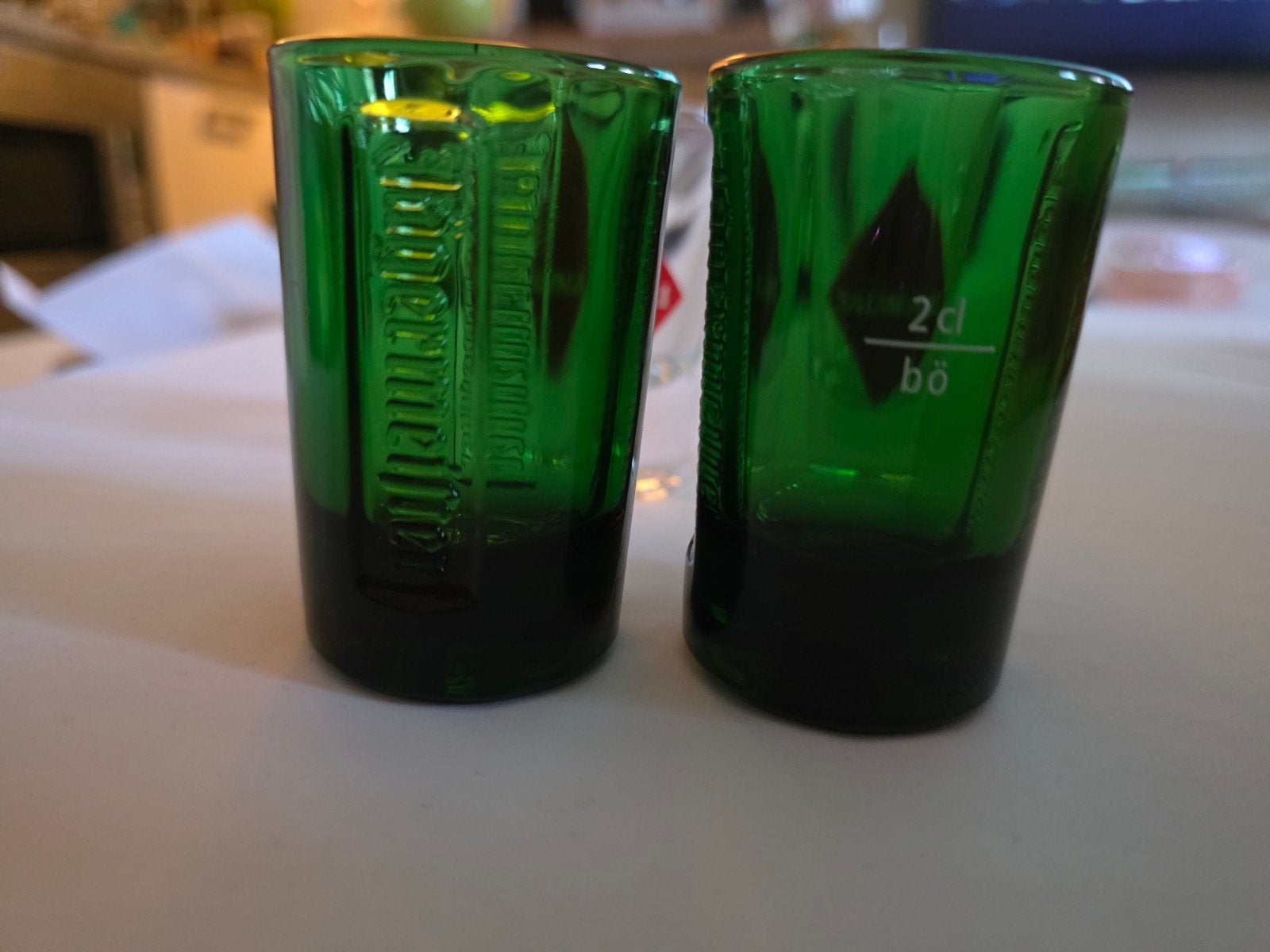 Jägermeister shotglaasjes - set van 2, Huis en Inrichting, Ophalen of Verzenden, Zo goed als nieuw, Overige merken, Groen