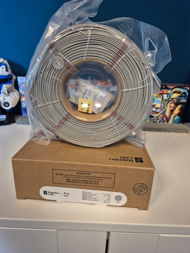 Bambu Lab PLA Basic Grijs Filament 1kg - Nieuw in doos, Computers en Software, Ophalen of Verzenden, Nieuw