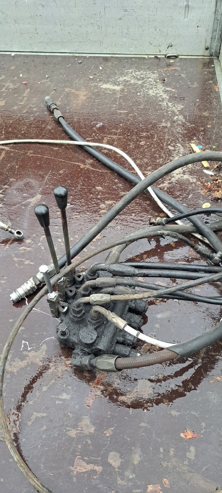Hydroliek verdeelblok, Ophalen