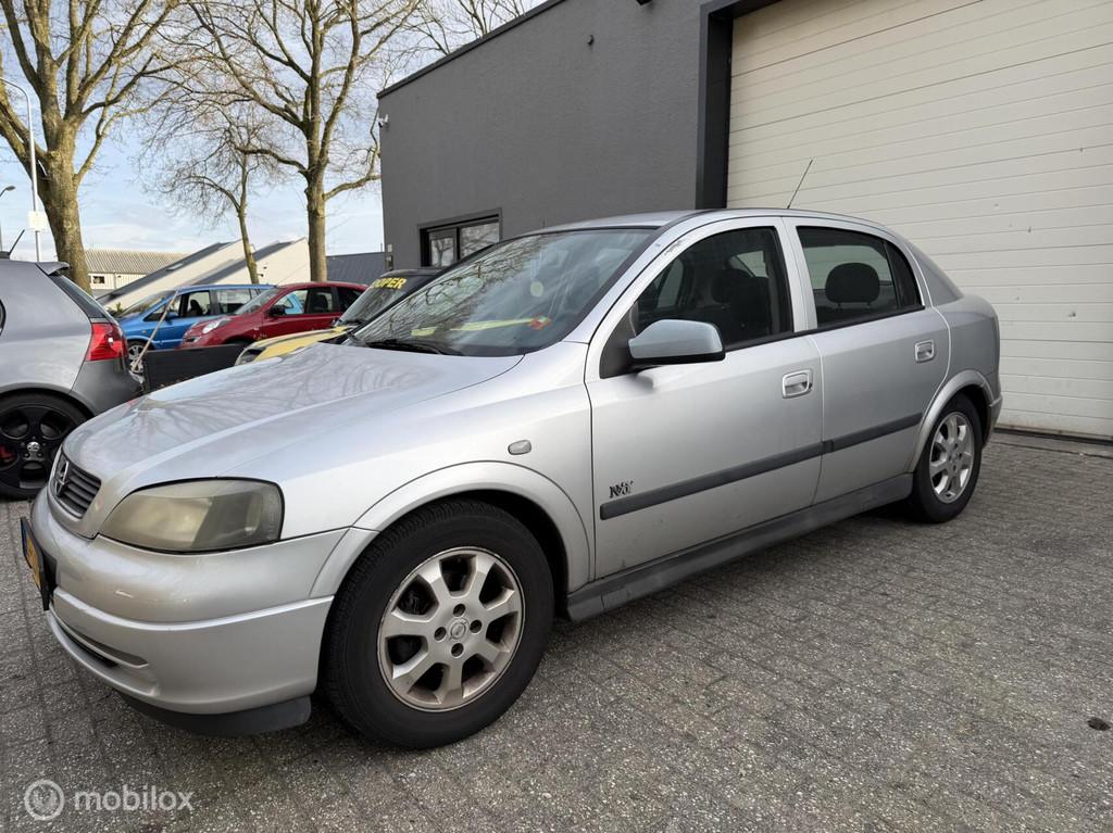 Opel Astra 1.6-16V Njoy / Nieuwe APK bij aflevering/Trekhaak, Auto's, Voorwielaandrijving, 101 pk, Gebruikt, 4 cilinders