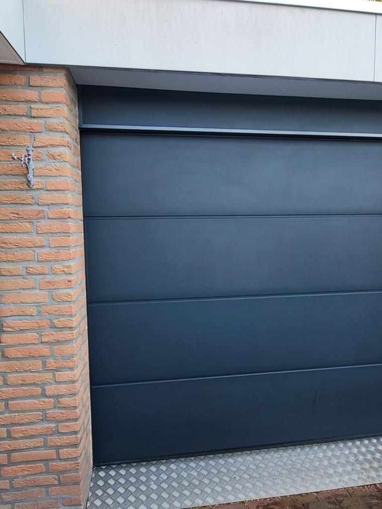 Hormann geïsoleerde garagedeur Antraciet RAL 7016, Ophalen, Zo goed als nieuw