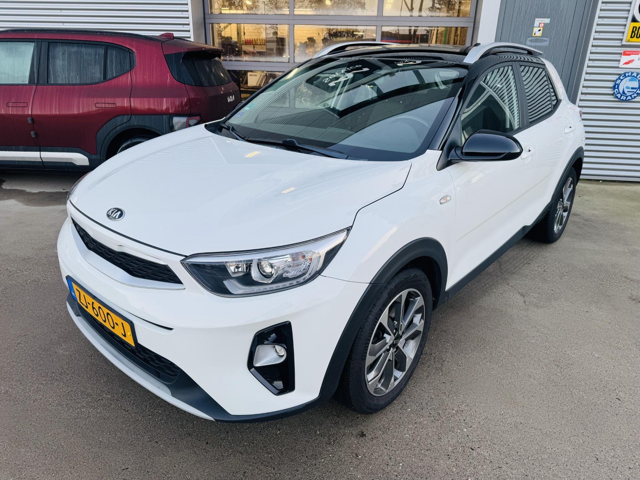 Kia Stonic 1.0 T-GDi DynamicLine Navi | DAB | Camera | Cruis, Auto's, Voorwielaandrijving, Gebruikt, Euro 6, Origineel Nederlands
