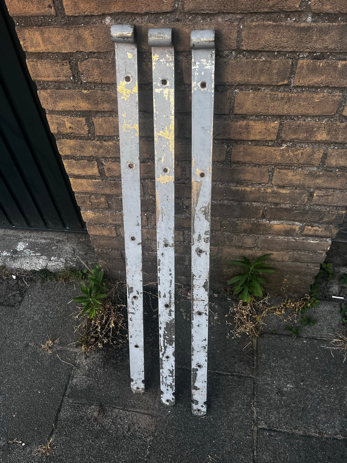 3 Gebruikte Gehangen van 1 Meter Lang, Ophalen of Verzenden, Gebruikt, IJzer, Scharnier