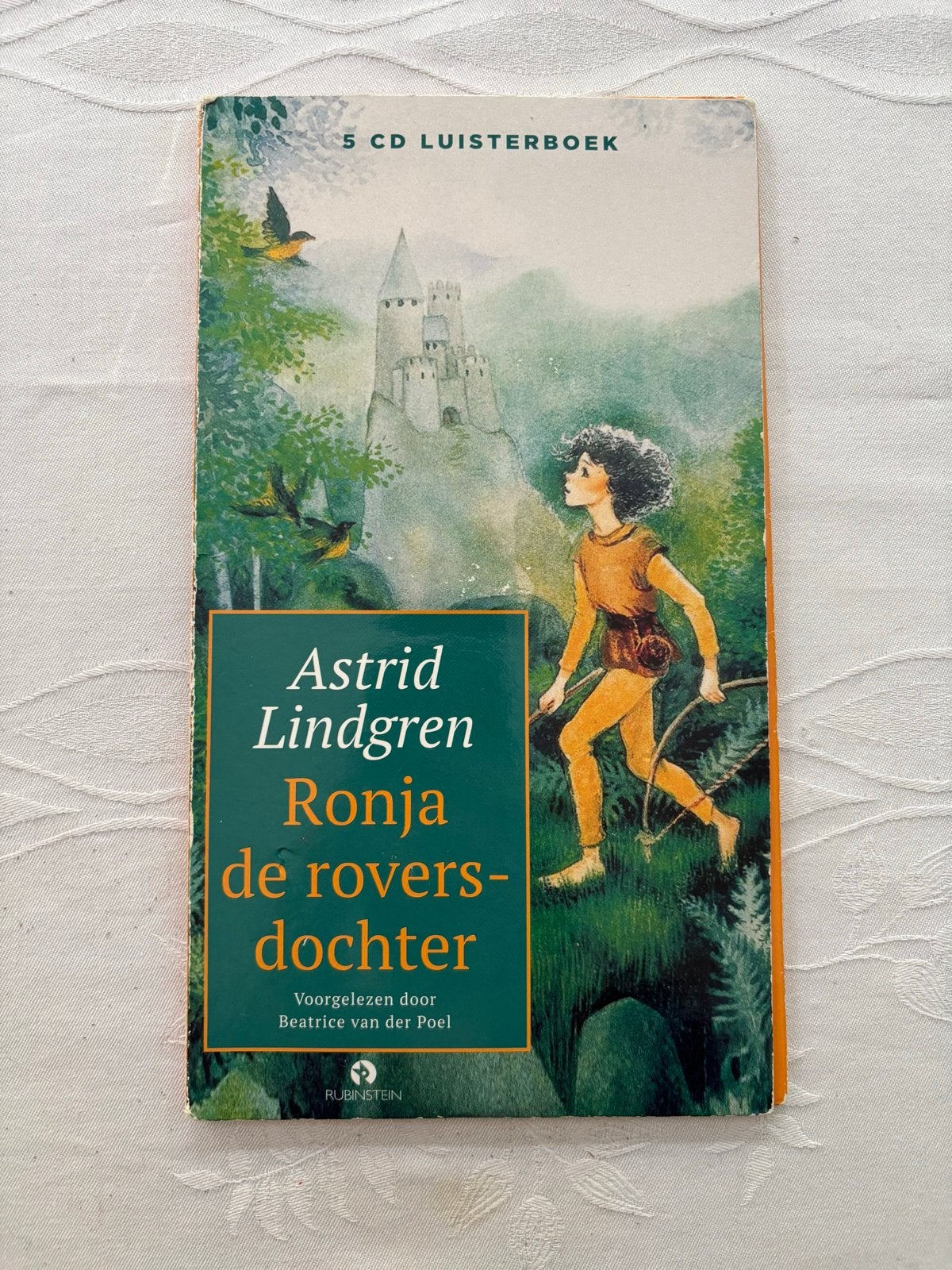 Astrid Lindgren Ronja de Roversdochter Luisterboek Rubinstei, Ophalen of Verzenden, Zo goed als nieuw, Fictie