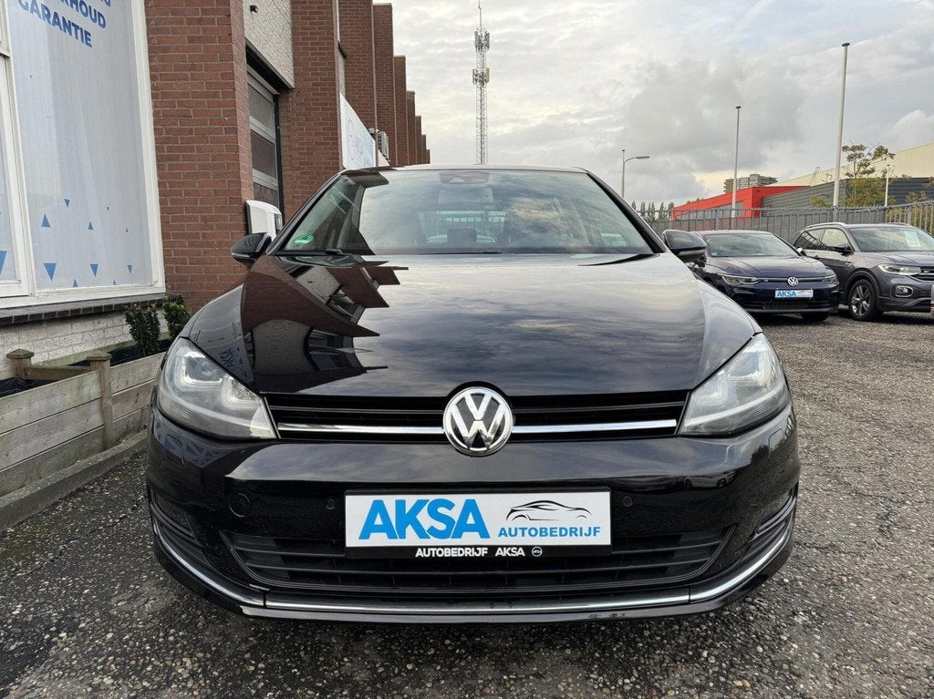 Volkswagen Golf 1.2 TSI 110pk AllStar DSG Camera Led Xenon N, Auto's, Stof, Gebruikt, 4 cilinders, Zwart
