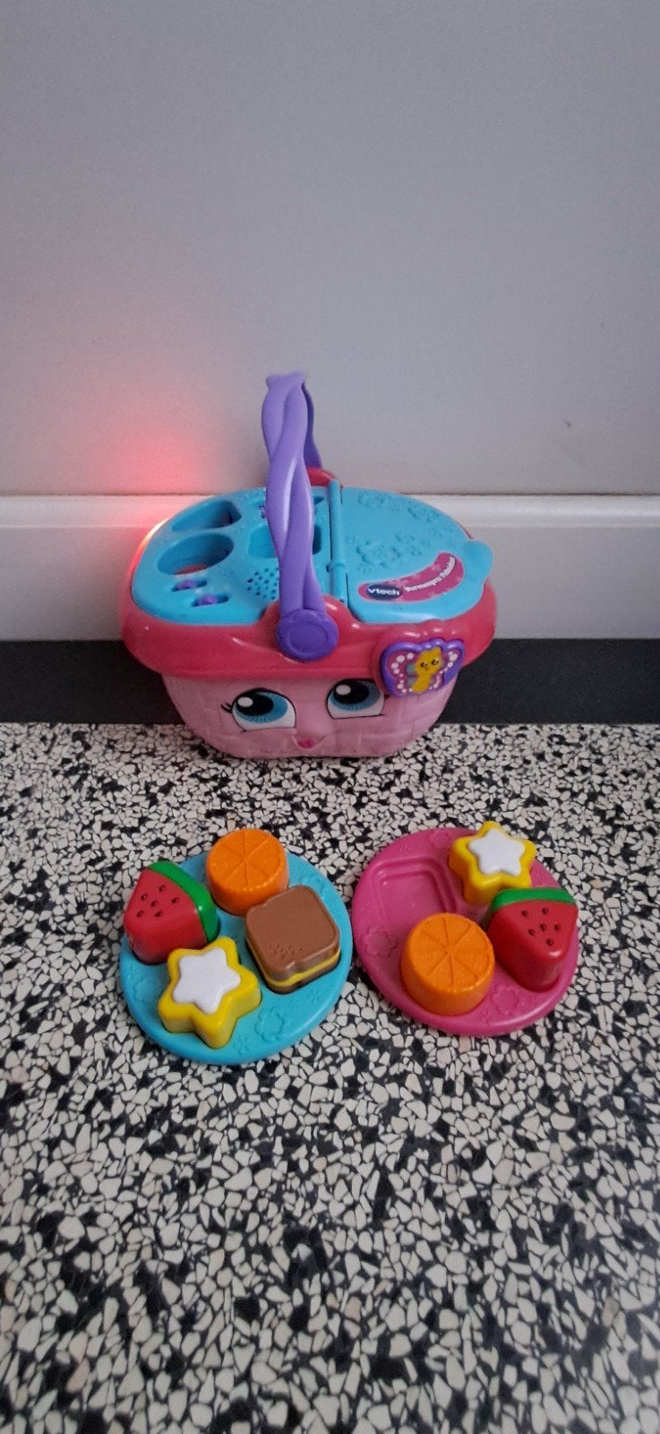 VTech Vrolijke Vormen Picknickmand met licht en geluid, Kinderen en Baby's, Ophalen, Zo goed als nieuw, Overige typen, Met licht