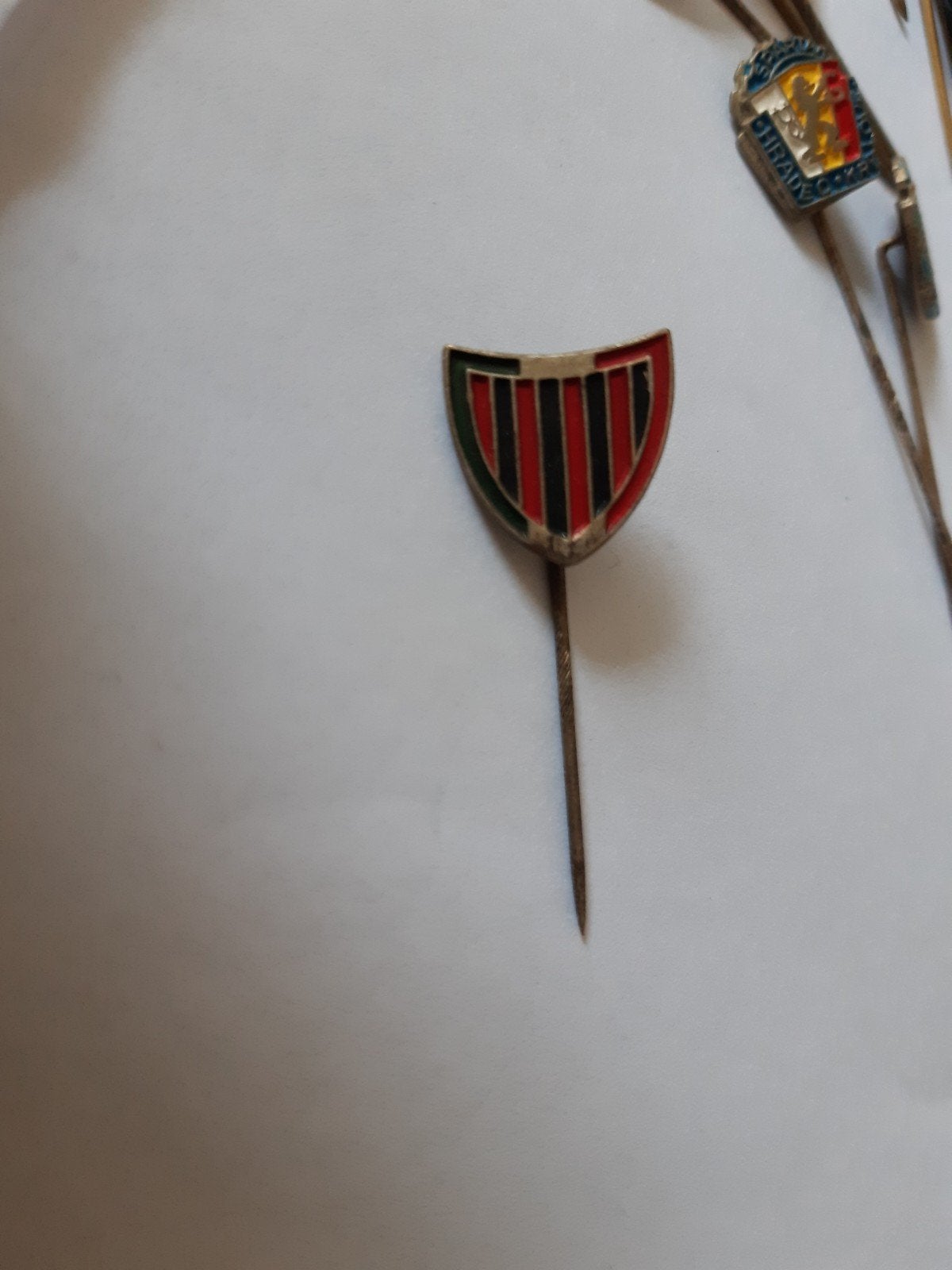 Speldje A.C Milan, Ophalen of Verzenden, Zo goed als nieuw, Sport, Speldje of Pin