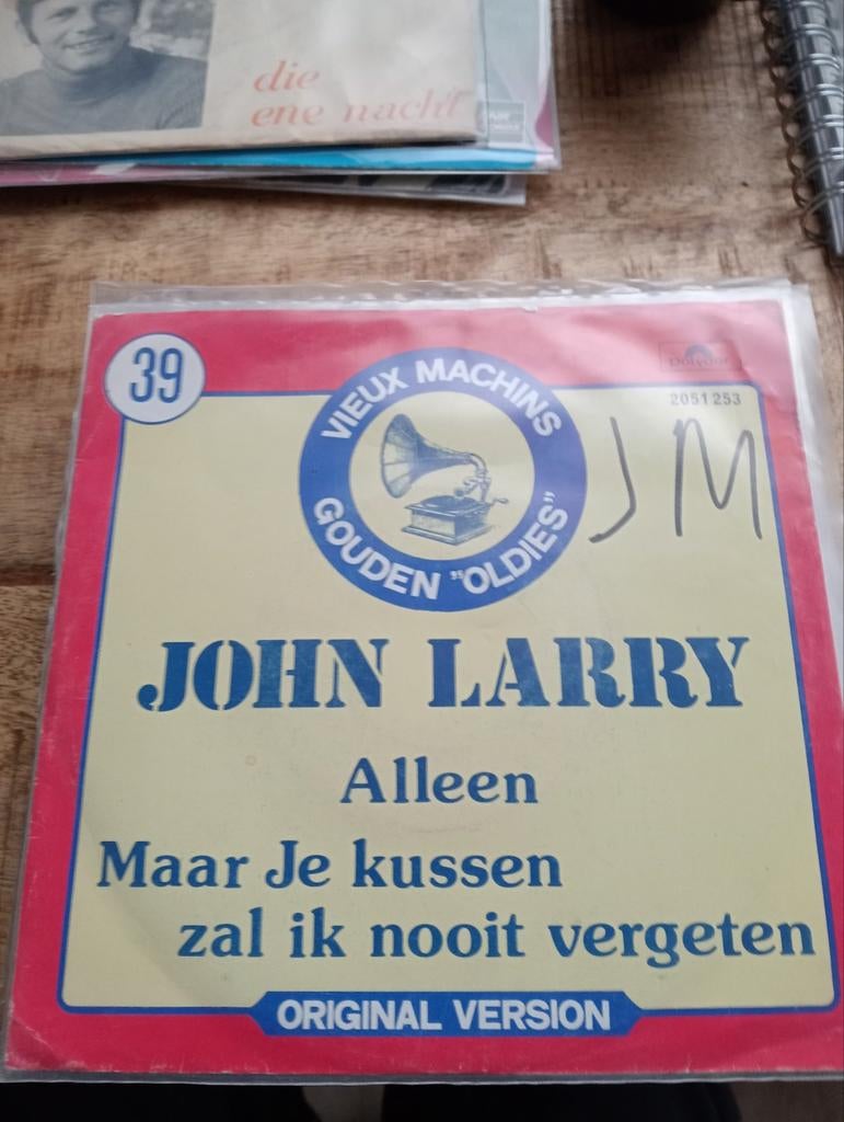 John Larry - alleen, Ophalen of Verzenden, Zo goed als nieuw, Overige formaten, Levenslied of Smartlap