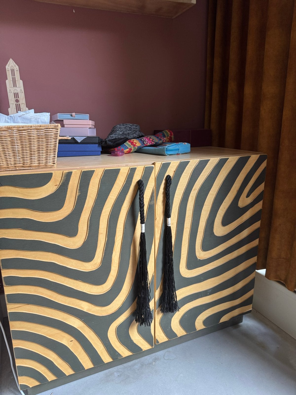 Unieke kast met zebraprint en kwastjes, Gebruikt, Minder dan 100 cm, 25 tot 50 cm, Overige houtsoorten
