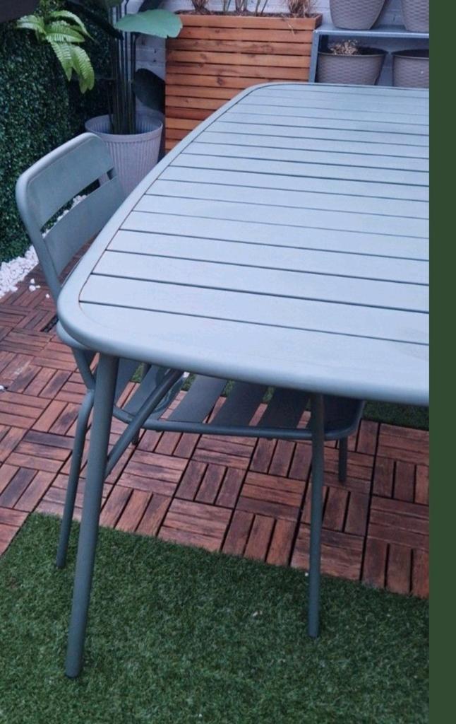 Tafel staal gratis op te halen, Ophalen of Verzenden, Gebruikt, Overige materialen, 2 zitplaatsen