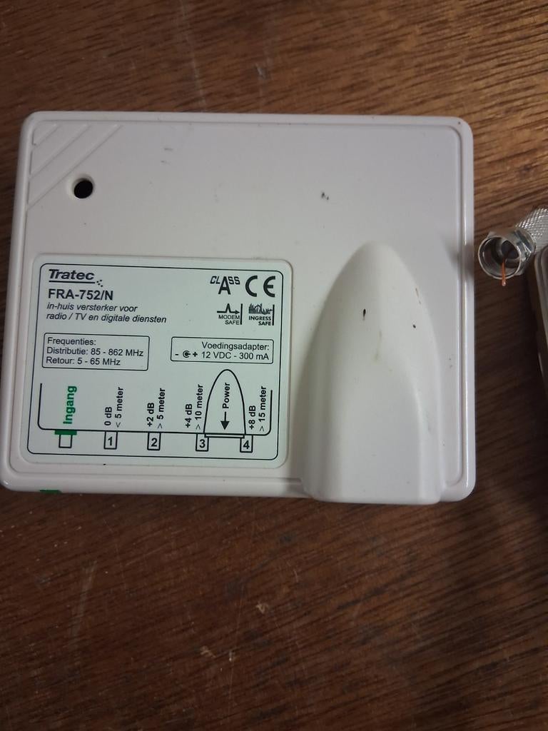 Tratec FRA-752/N In-huis versterker voor radio/TV, Audio, Tv en Foto, Versterkers en Receivers, Gebruikt, Overige merken, Ophalen of Verzenden