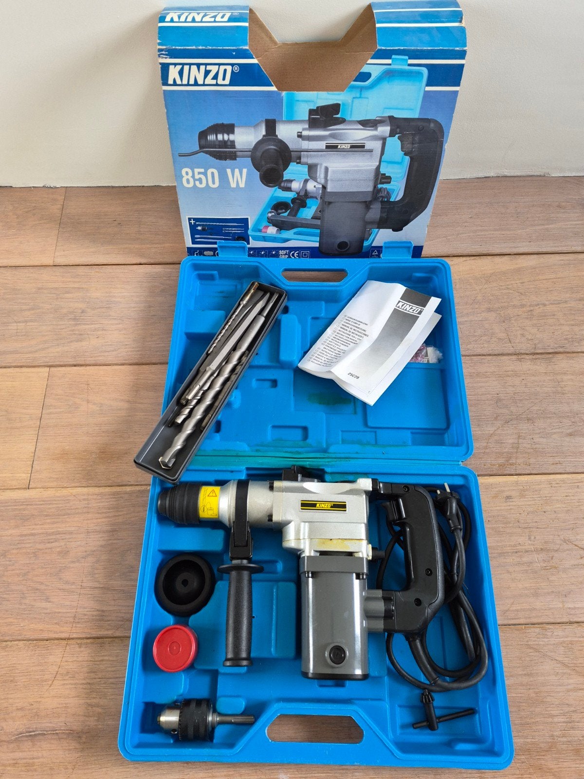 Kinzo Boorhamer 850W met accessoires en koffer, 600 watt of meer, Boor- en/of Breekhamer, Ophalen of Verzenden, Zo goed als nieuw