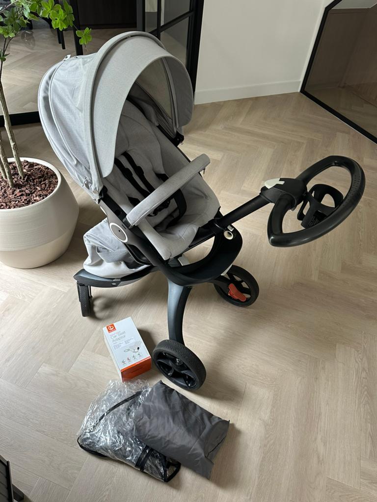 Stokke xplory v5 grijs compleet, Kinderen en Baby's, Kinderwagens en Combinaties, Zo goed als nieuw, Met reiswieg, Ophalen, Kinderwagen