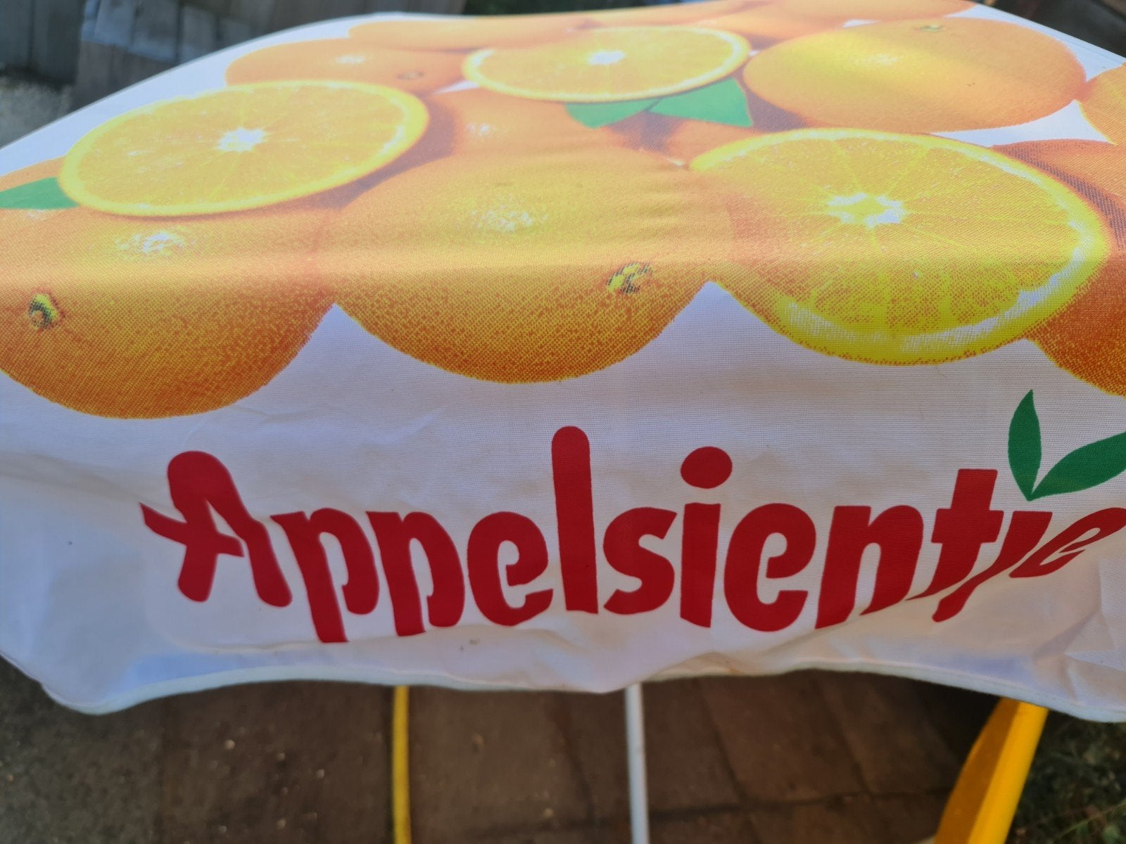 Parasol appelsientje, Ophalen of Verzenden, Zo goed als nieuw