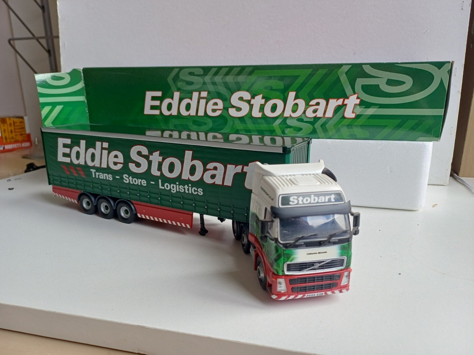 Volvo Globetrotter Stobart Corgi 1:50 truck, Hobby en Vrije tijd, Modelauto's | 1:50, Ophalen of Verzenden, Gebruikt, Bus of Vrachtwagen