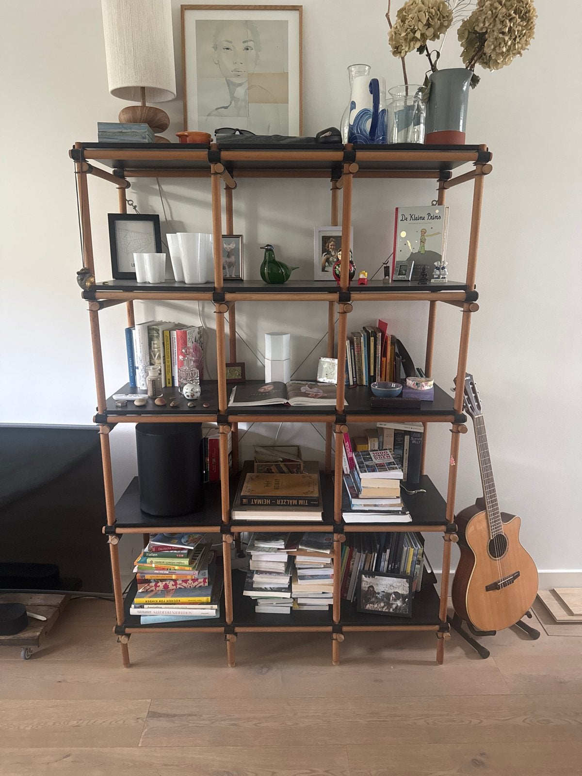 Unieke boekenkast van hout en metaal, Ophalen, Met plank(en), 100 tot 150 cm, 200 cm of meer
