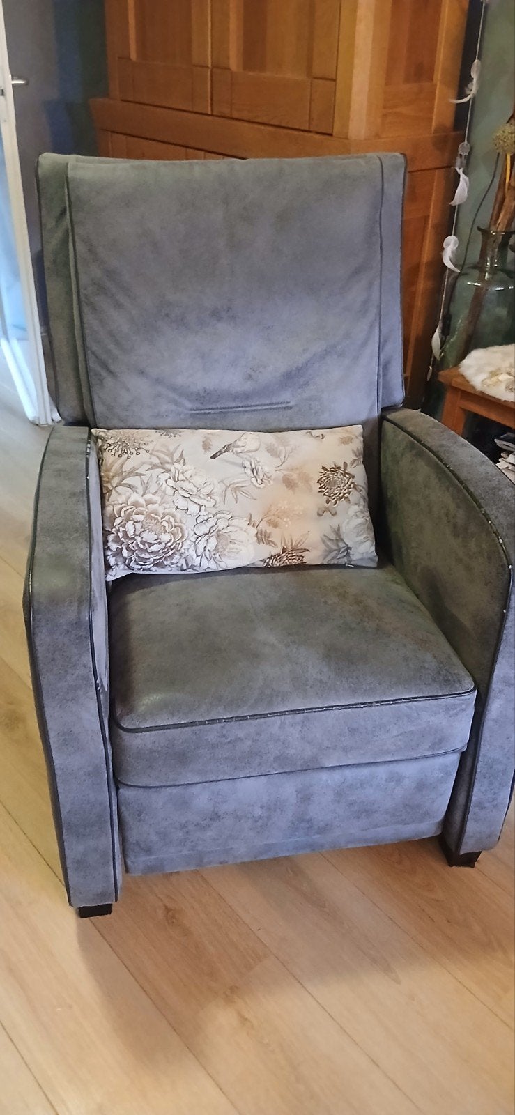 gratis mooie stoel, Huis en Inrichting, Fauteuils, Ophalen, Zo goed als nieuw, Minder dan 75 cm, 50 tot 75 cm