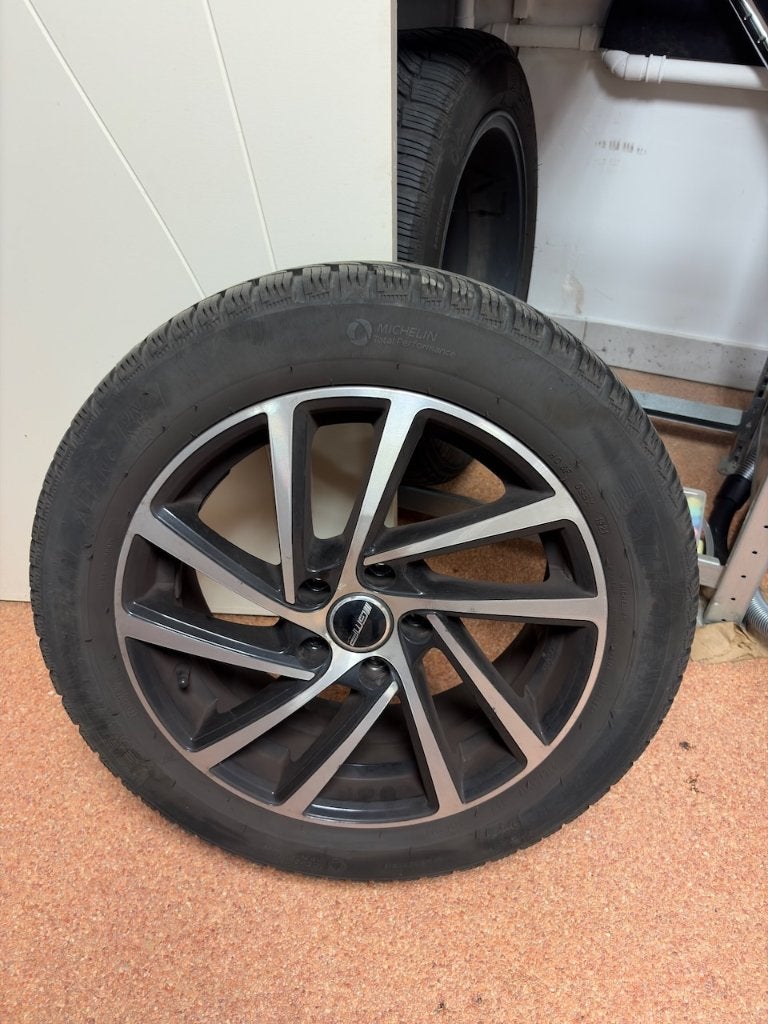 set winterbanden en velgen, Ophalen, Banden en Velgen, 17 inch, Winterbanden