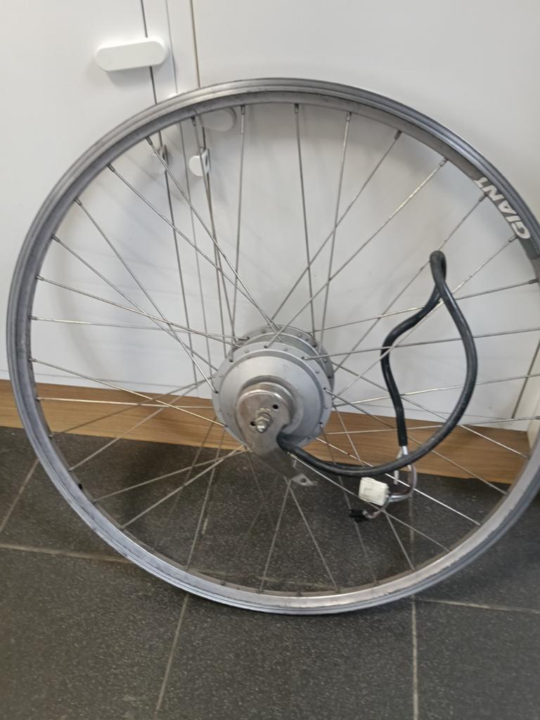 Giant motor voorwiel te koop, Ophalen of Verzenden, Motor