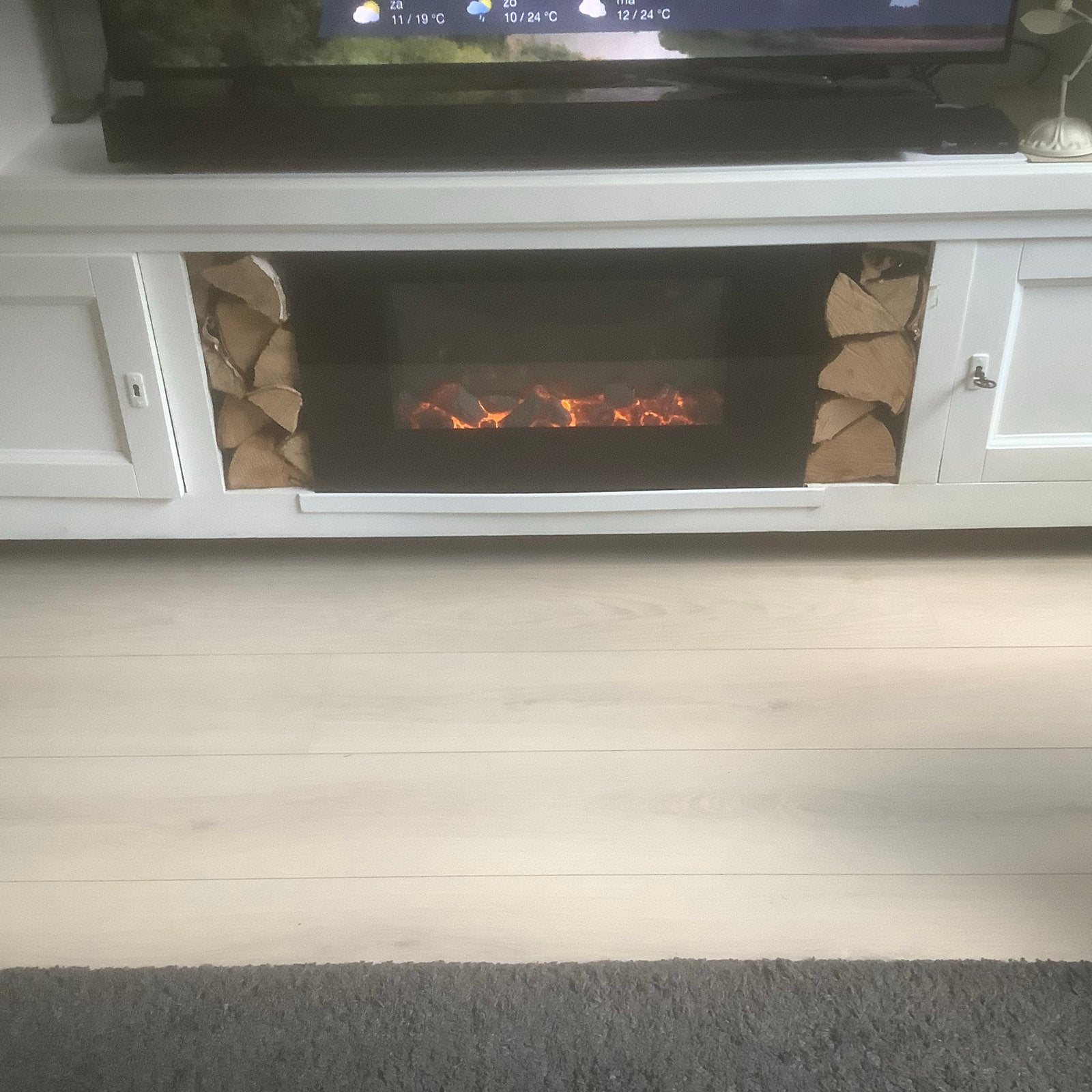 Wit tv-meubel met elektrische sfeerhaard en opbergruimte, Ophalen, Gebruikt, 200 cm of meer, 150 tot 200 cm