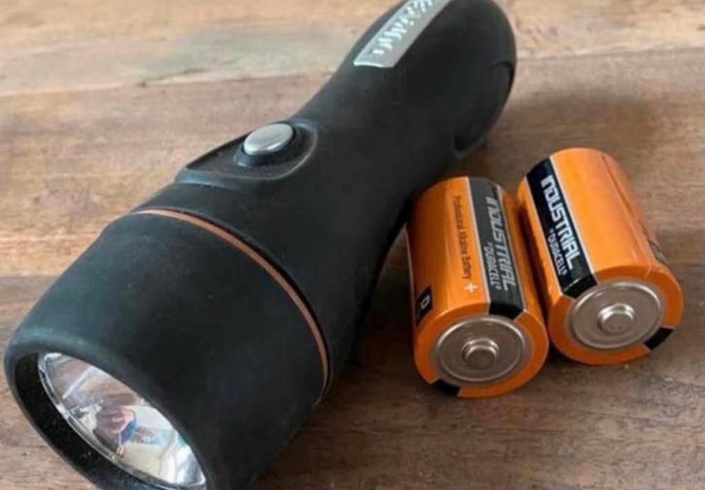Zaklamp Duracell, Ophalen of Verzenden, Zo goed als nieuw, Batterij