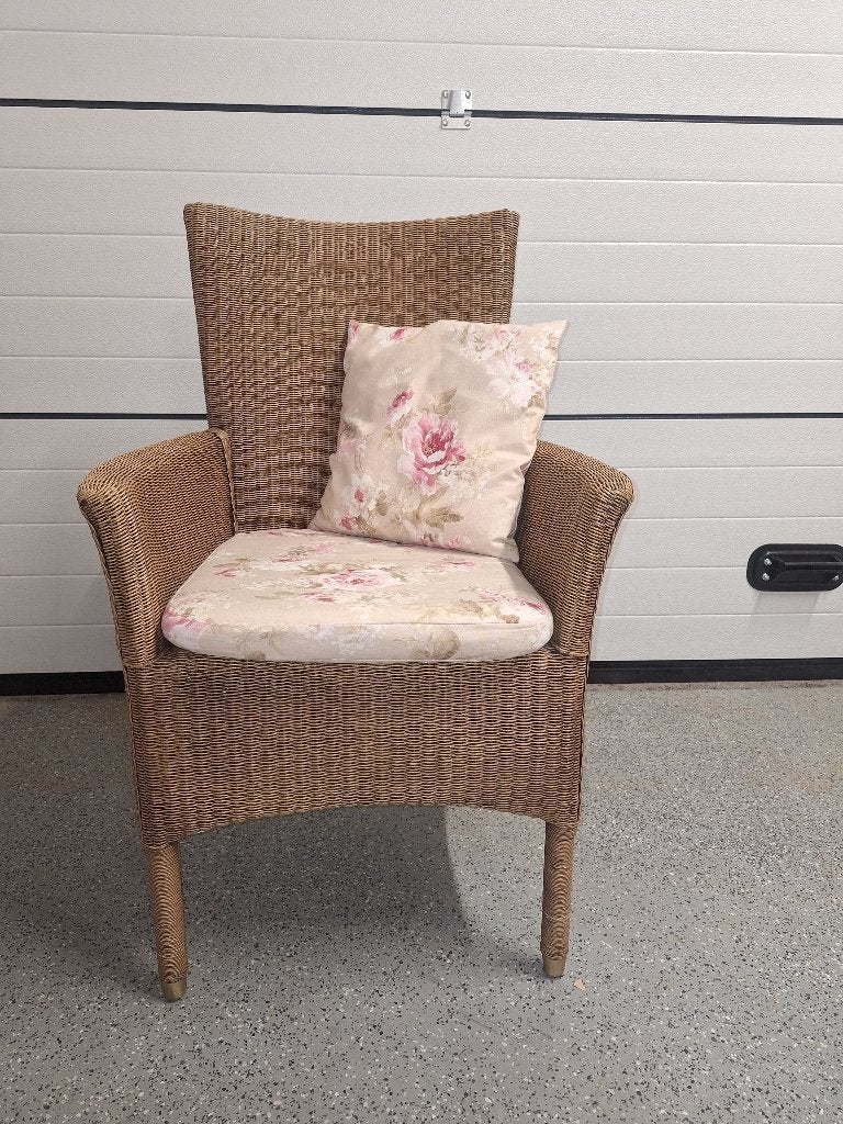 3 Llyod Loom stoelen met armleuning, Huis en Inrichting, Ophalen, Overige materialen, Gebruikt, Romantisch, klassiek