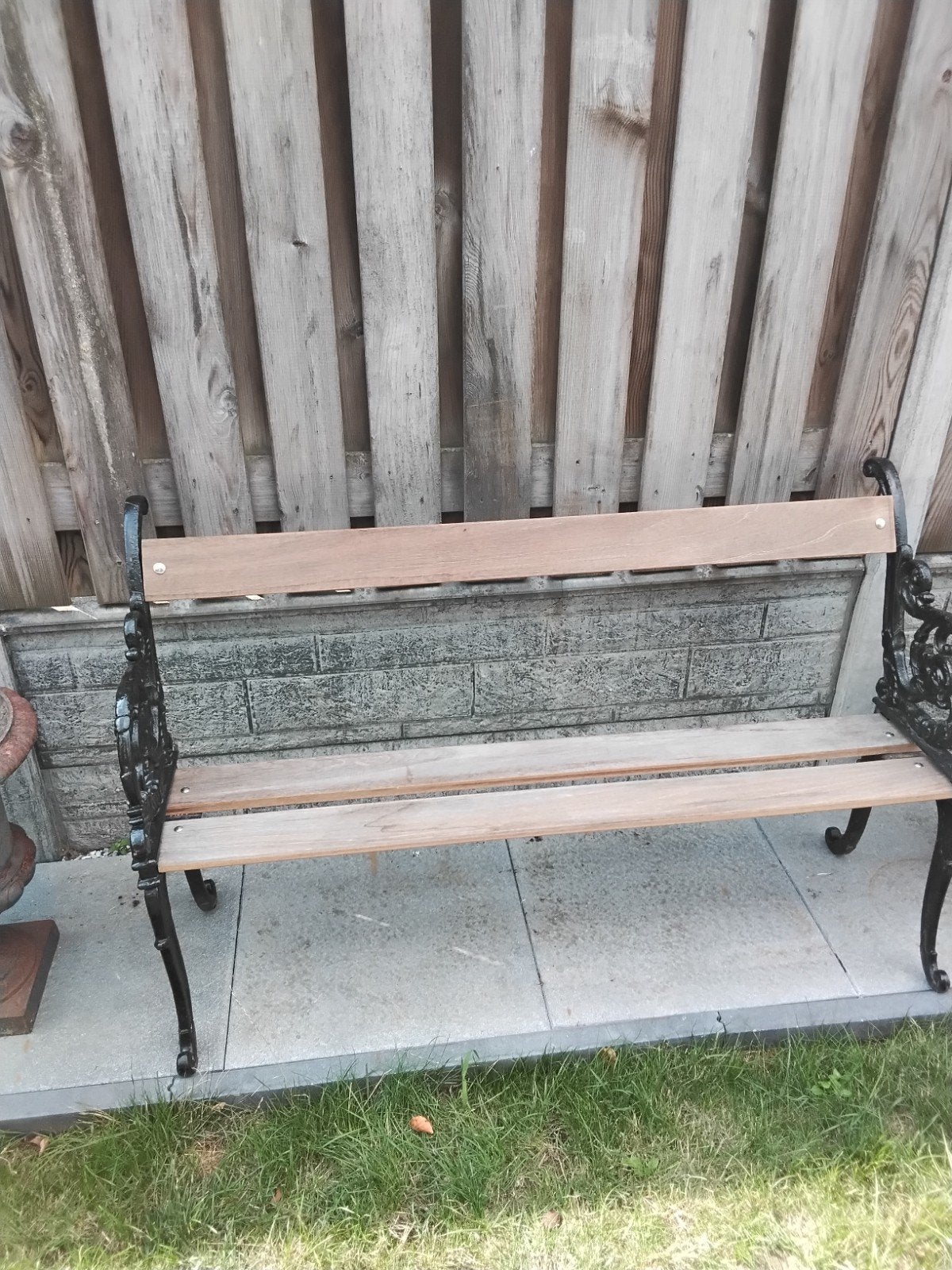 Tuinbank met gietijzeren frame en houten latten, Tuin en Terras, Ophalen, Gebruikt, Hout