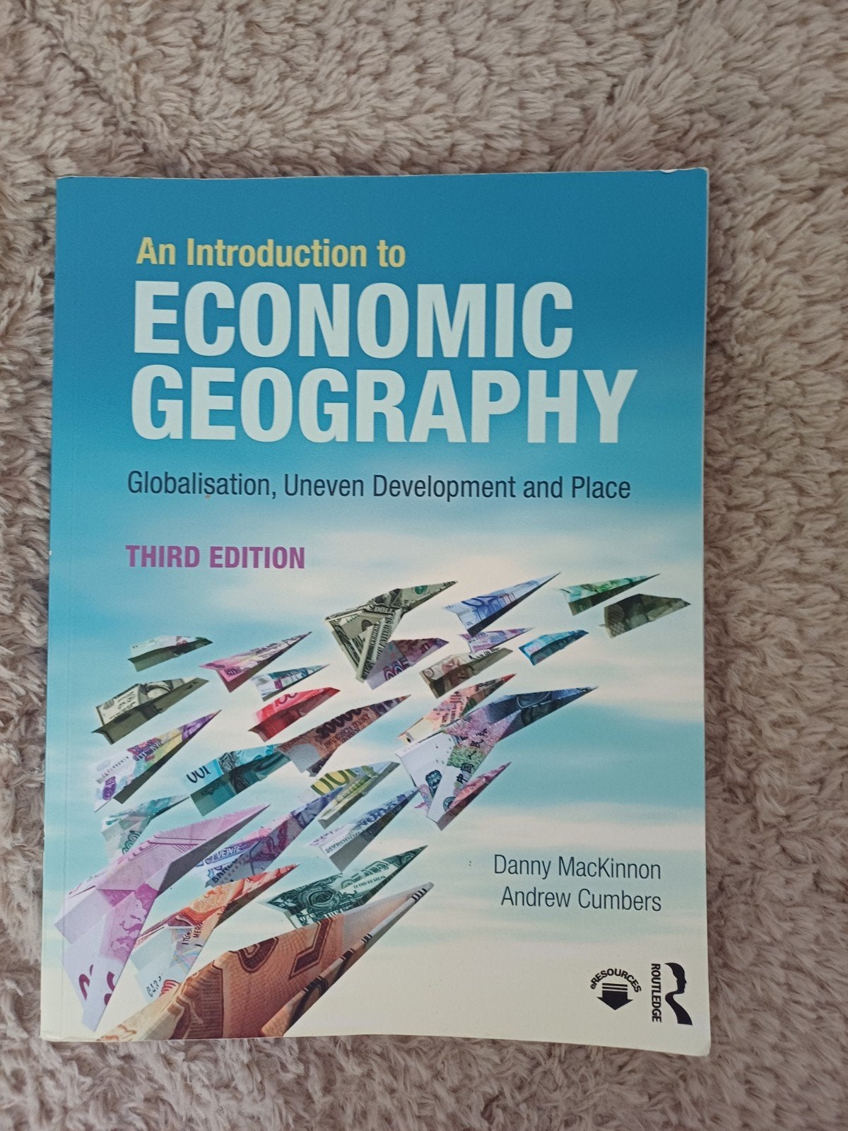 An Introduction to Economic Geography - 3e editie, Zo goed als nieuw, Gamma, HBO, Danny MacKinnon, Andrew Cumbers