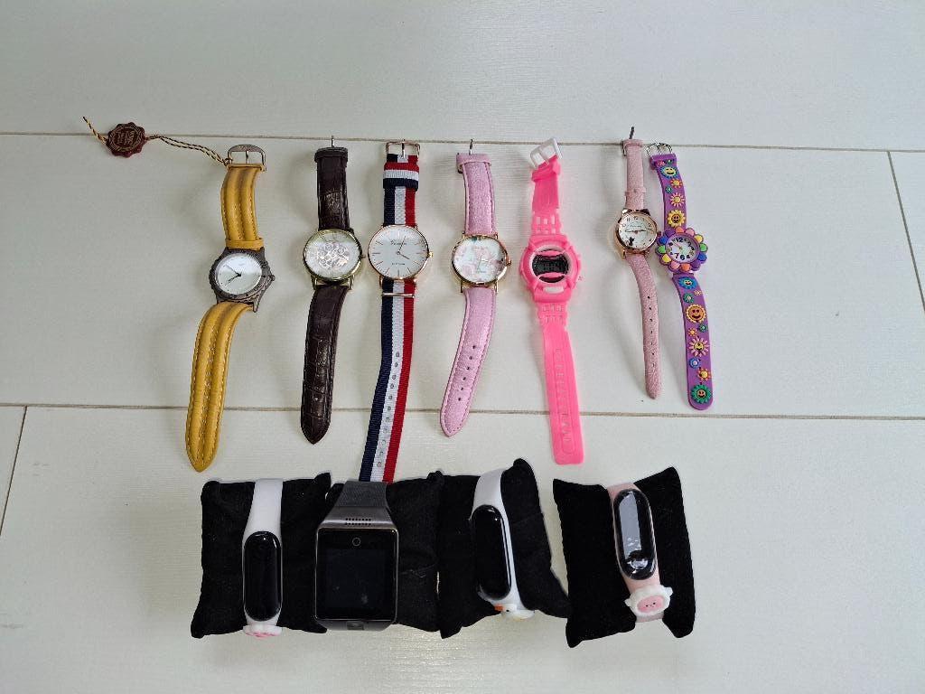 11 x NIEUWE defecte heren/dames/kinder/ LED horloge 7,50, Ophalen of Verzenden, Nieuw, Overige kleuren, Jongen of Meisje