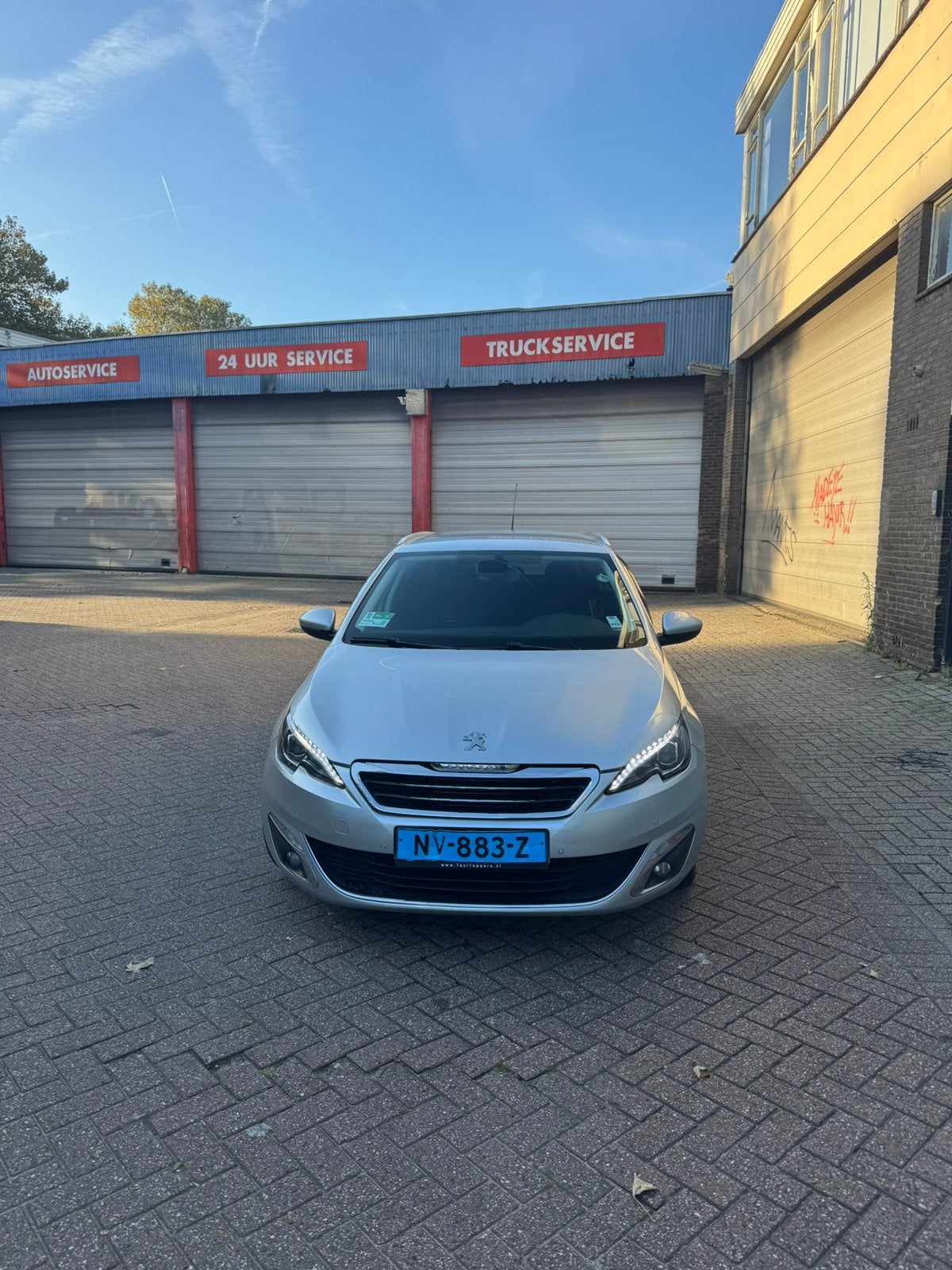 Peugeot 308 SW 2.0 BlueHDi Automaat  – Inclusief BCT +, 745 kg, Stof, 4 cilinders, Stationwagon