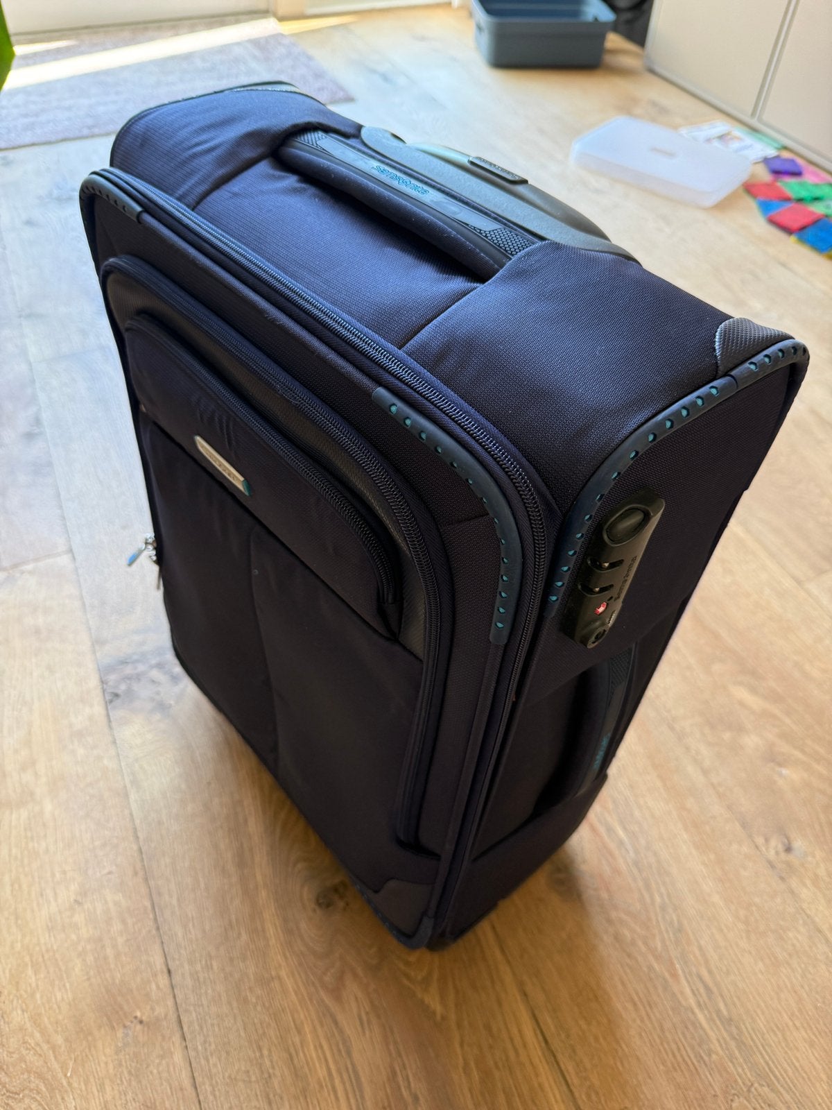 Samsonite koffer trolley met 2 wieltjes en slot, Sieraden, Tassen en Uiterlijk, Koffers, Ophalen, Zo goed als nieuw, Hard kunststof
