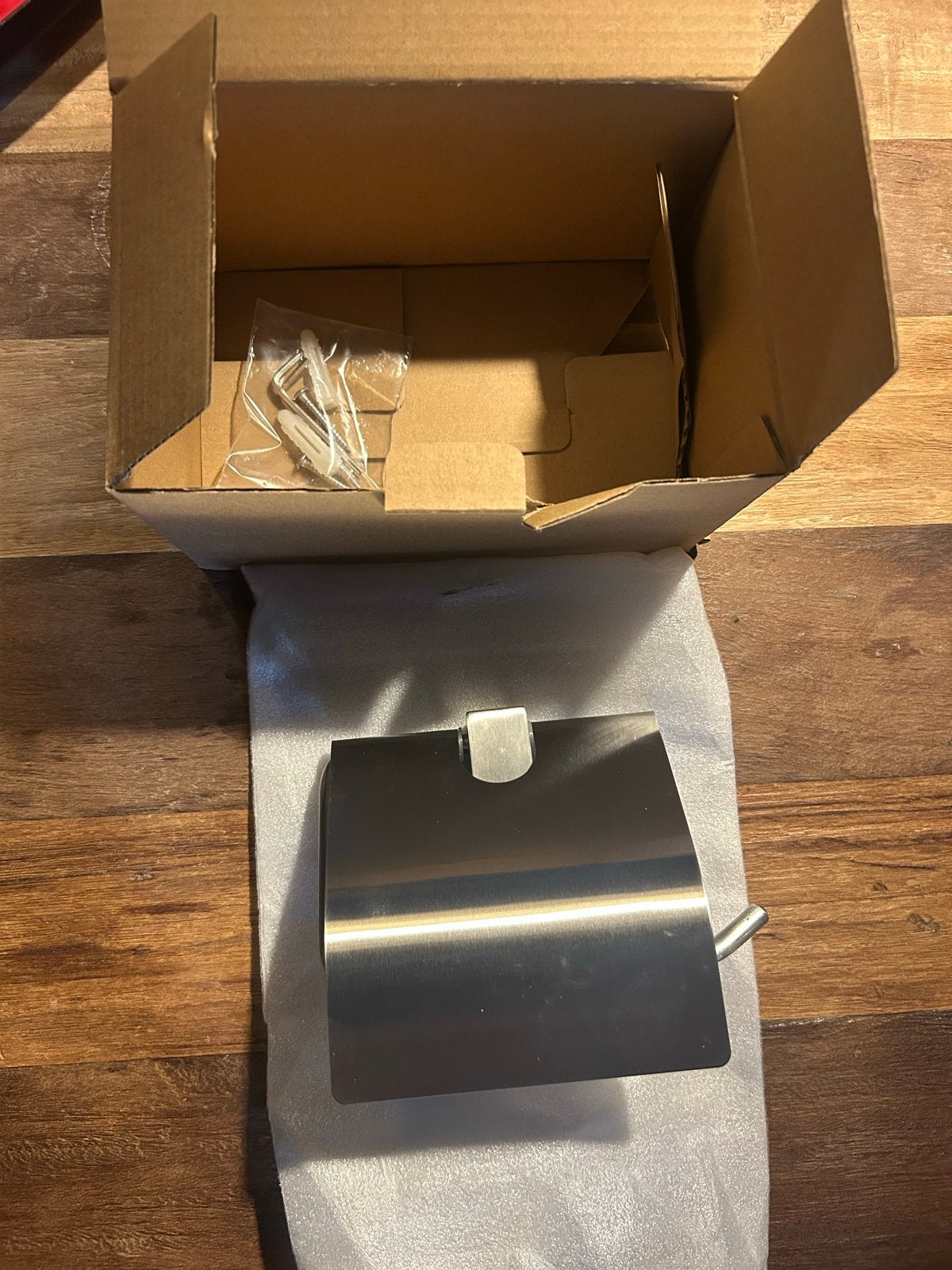 Nieuwe RVS Toiletrolhouder, Ophalen of Verzenden, Nieuw, Grijs, Handdoekenrek
