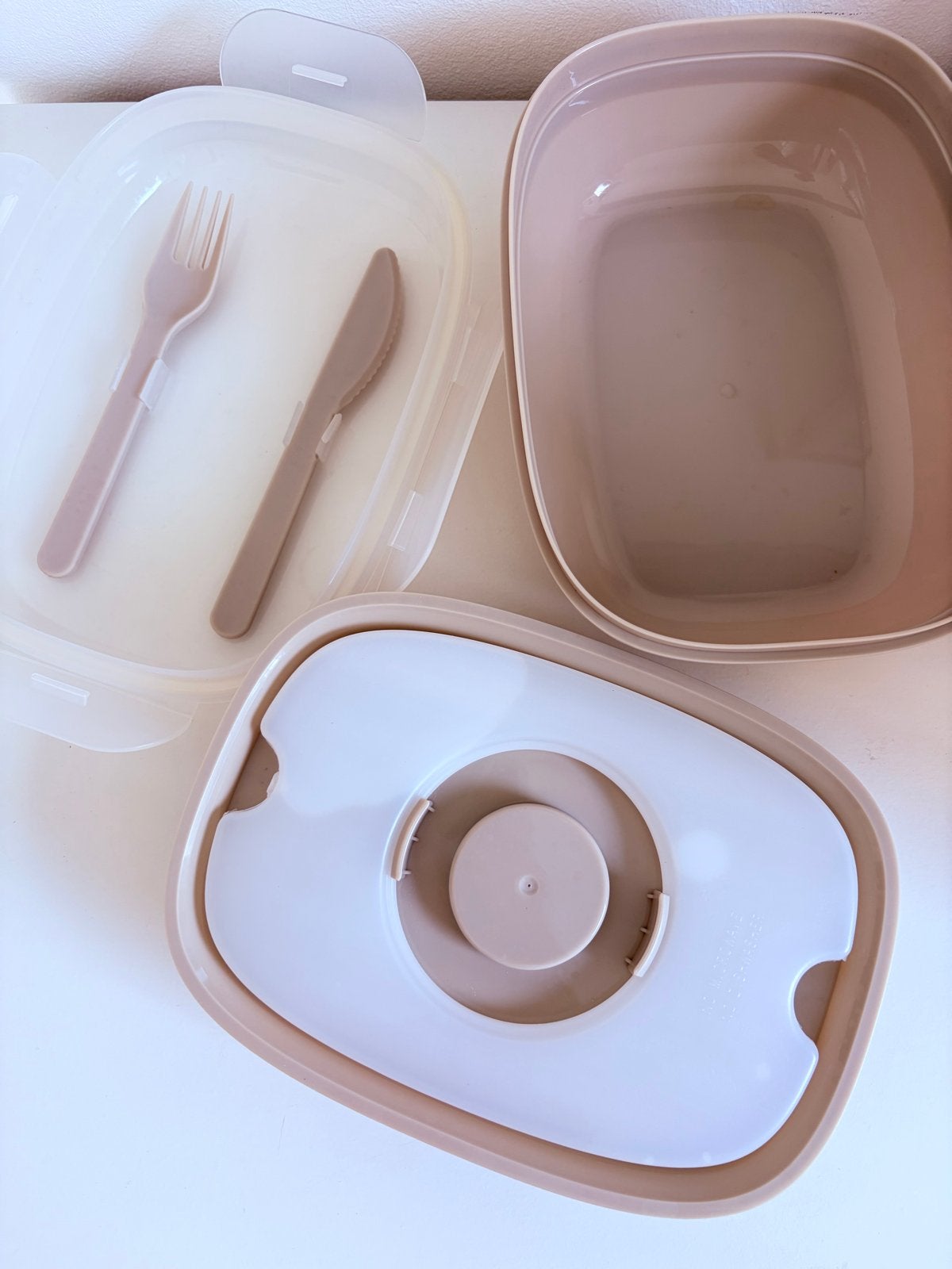HEMA Lunchbox met bestek - Ideaal voor onderweg, Beige, Kunststof, Ophalen of Verzenden, Zo goed als nieuw