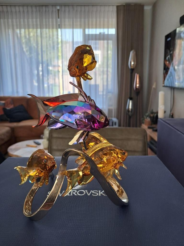 Swarovski Rode Vlagbaars met Doos en Omdoos, Verzamelen, Swarovski, Ophalen of Verzenden, Zo goed als nieuw, Figuurtje