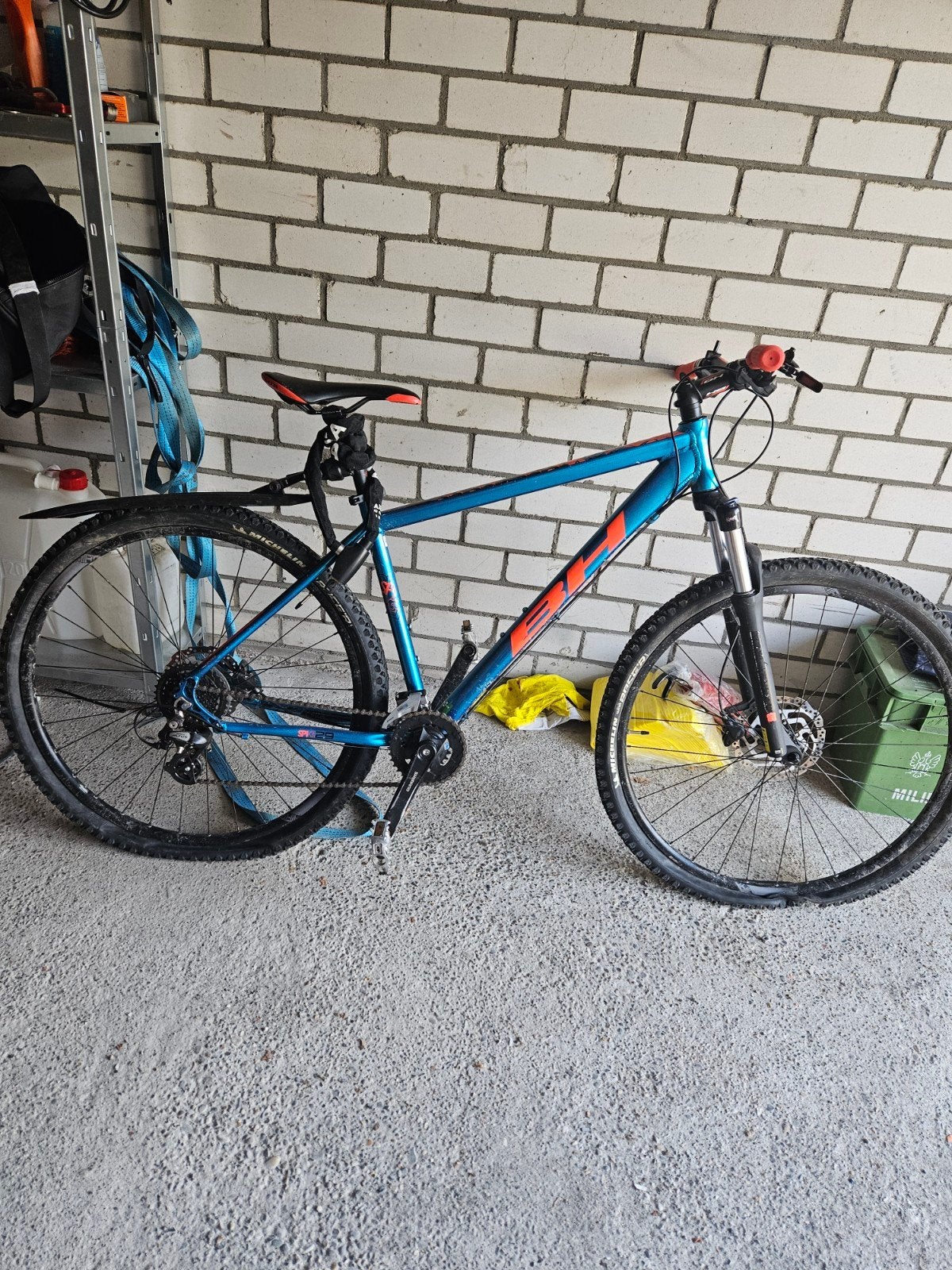 Motobike BH - Goede staat, banden moeten worden opgepompt, Gebruikt, Hardtail, Schijfrem, Ophalen