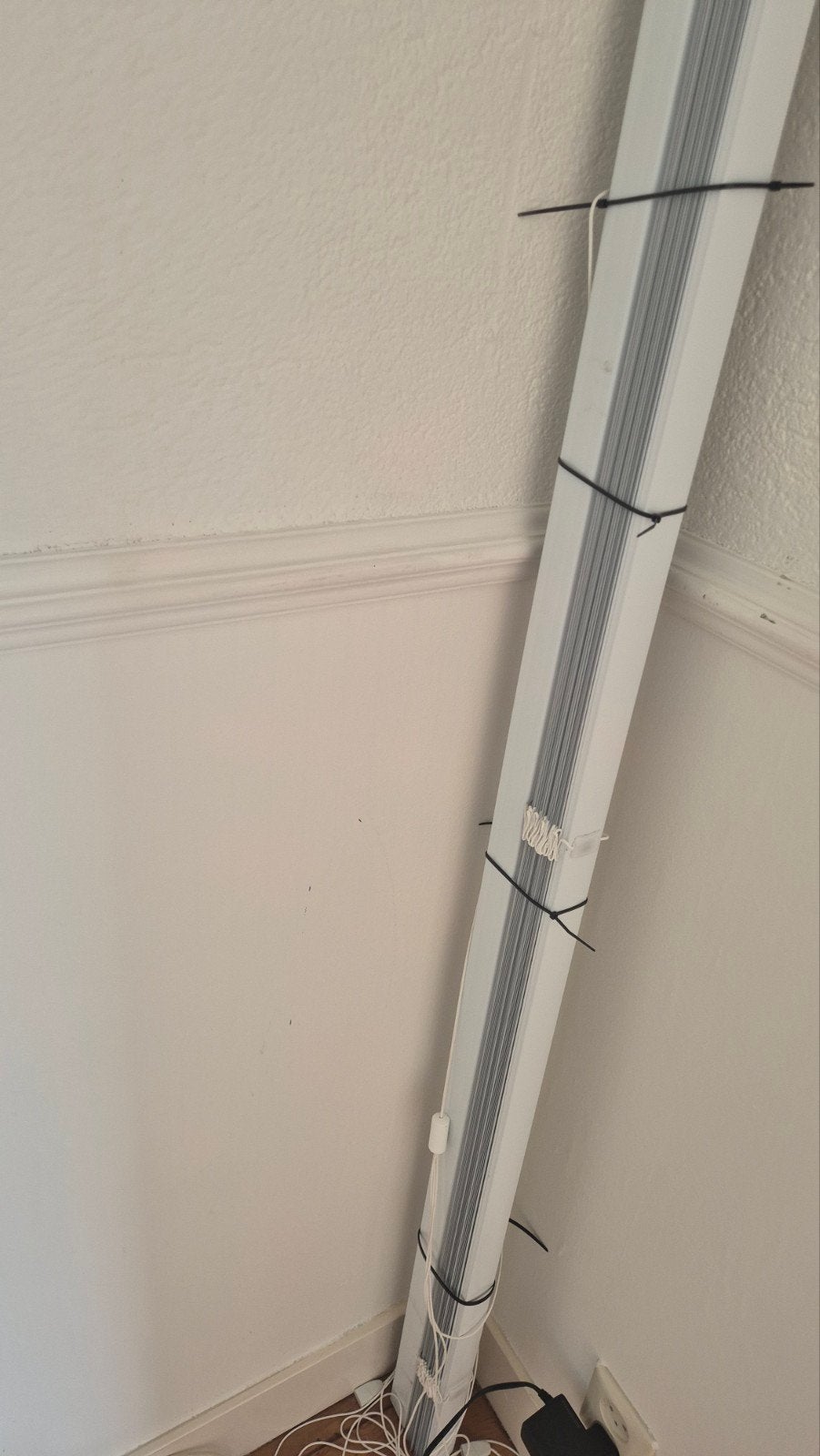 Luxaflex 240 bij 150, Ophalen, Zo goed als nieuw