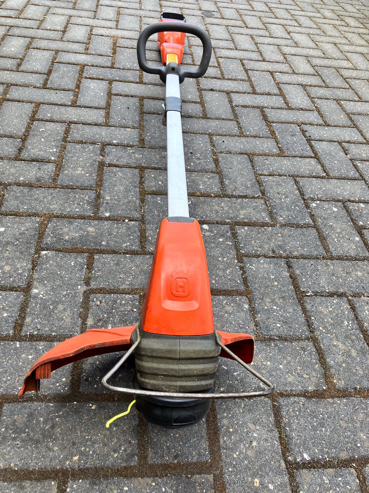 HUSQVARNA 115iL Grastrimmer, Ophalen, Zo goed als nieuw, Elektrisch