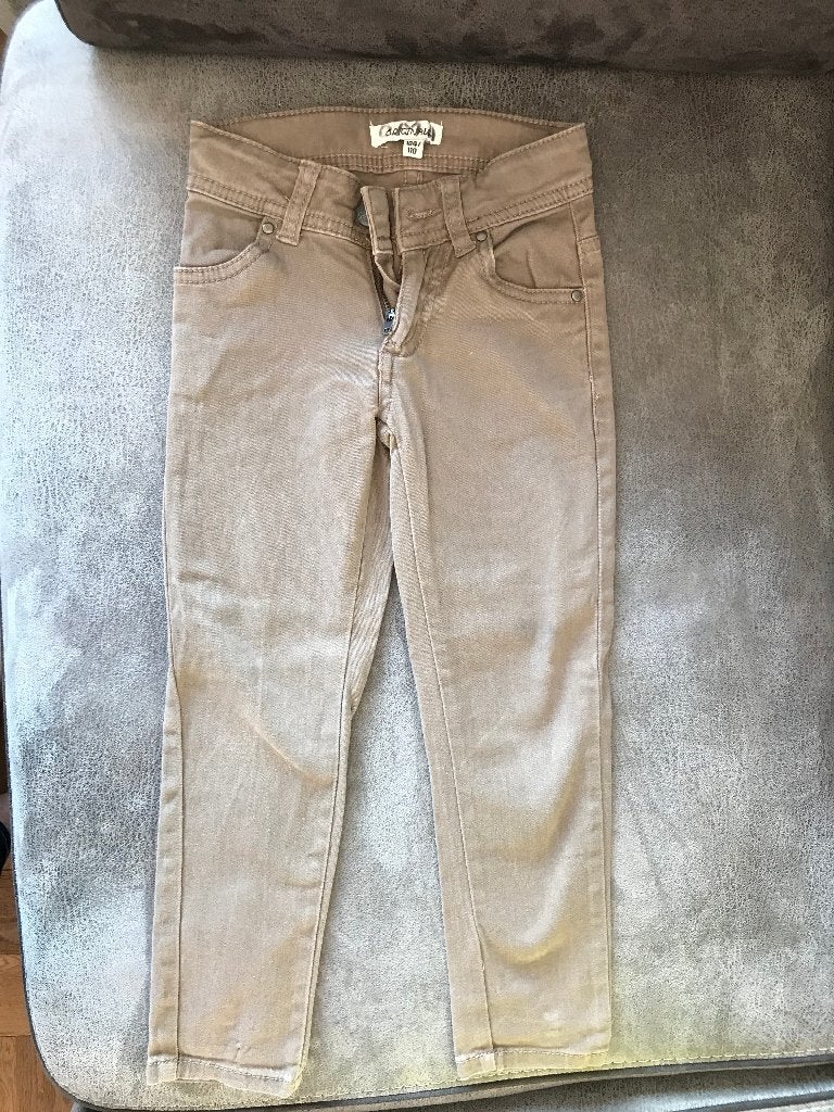 leuke lichtbruine stretch broek mt 104/110, Kinderen en Baby's, Ophalen of Verzenden, Gebruikt, Meisje, Broek