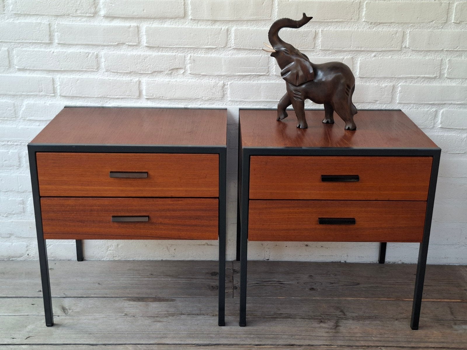 Vintage retro kastje nachtkastjes Pastoe Cees Braakman? j 60, Huis en Inrichting, Ophalen, Minder dan 45 cm, Zo goed als nieuw