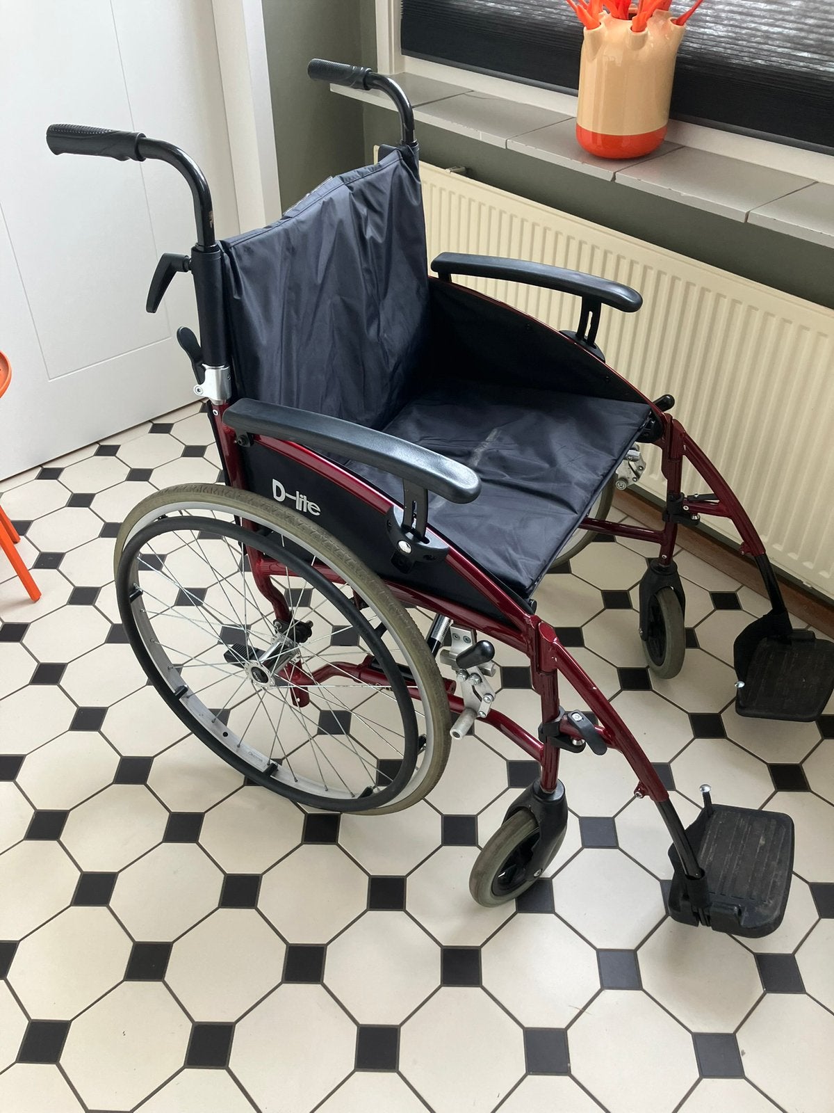 Drive D-lite brede lichtgewicht rolstoel inklapbaar voetst., Ophalen, Inklapbaar, Gebruikt, Duwrolstoel