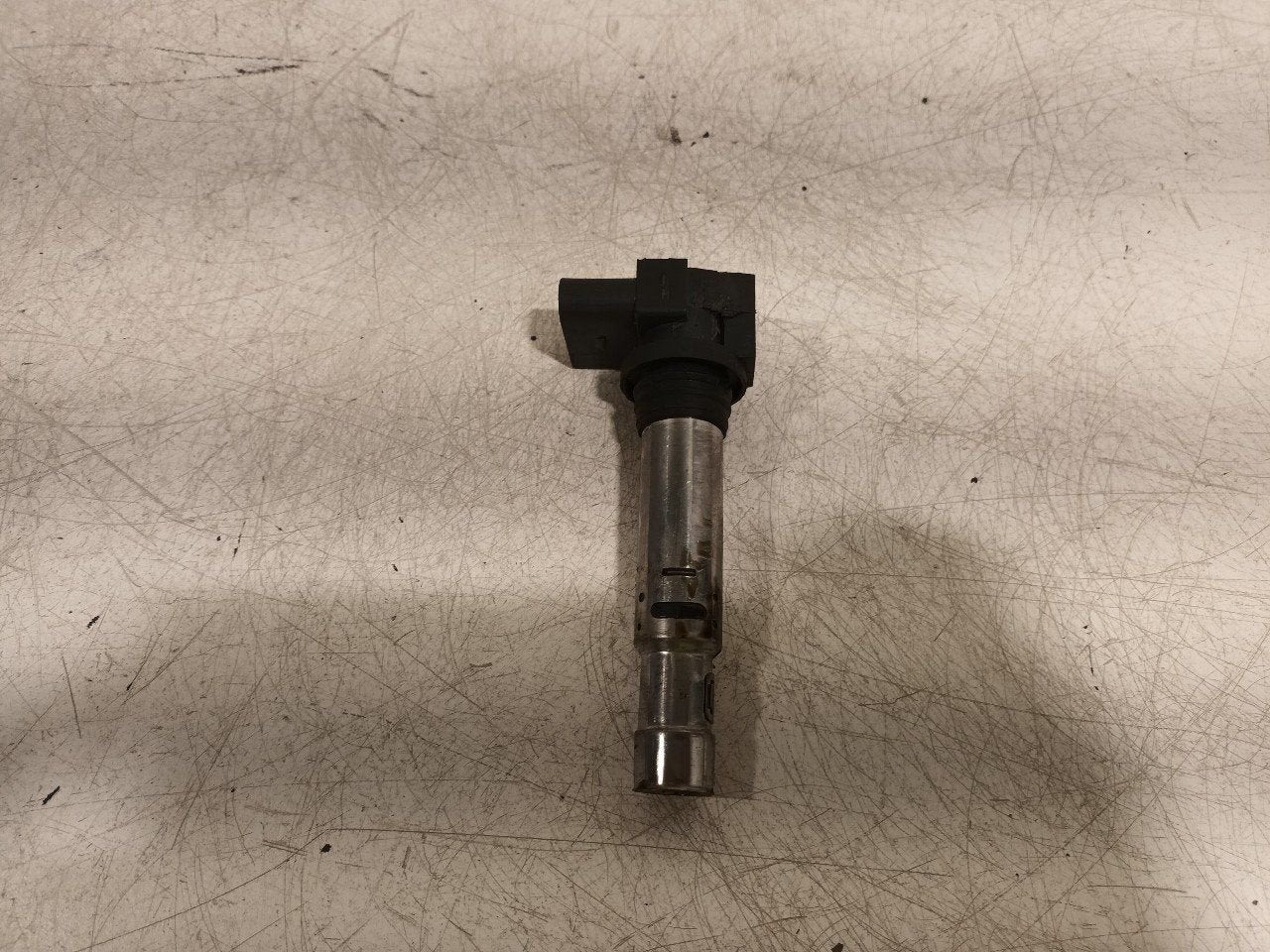 Bobine Volkswagen Golf, Onderdelen@venauto.nl, Van der Ven Autorecycling B.V., Gebruikt, Ettenseweg 76, 4706 PB Roosendaal, The Netherlands