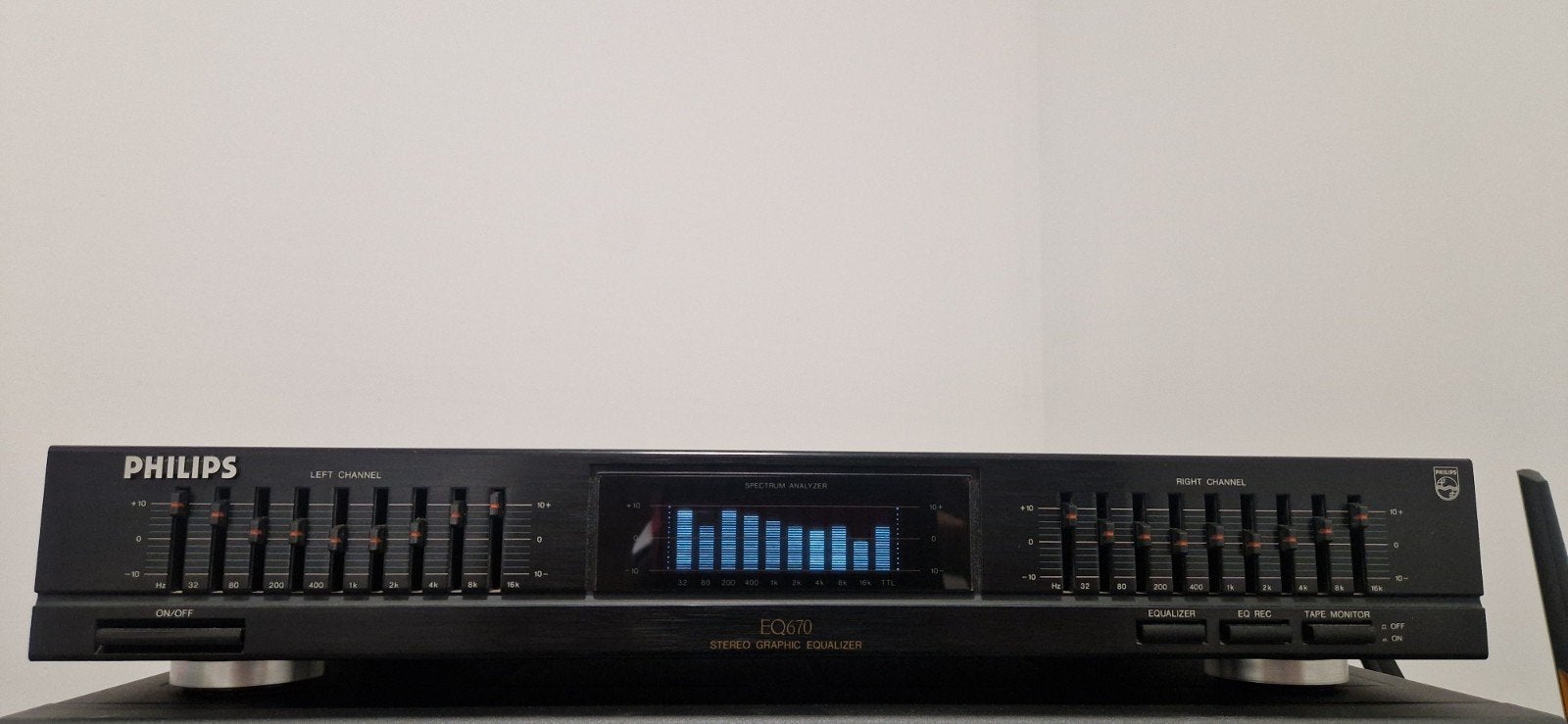 Philips EQ 670 Graphic Equalizer – In topstaat! (Heldere LED, Audio, Tv en Foto, Ophalen of Verzenden, Gebruikt, Philips
