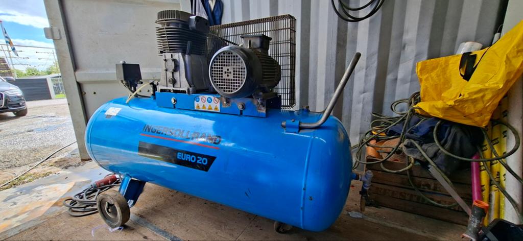 Compressor, Doe-het-zelf en Verbouw, Compressors, Ophalen