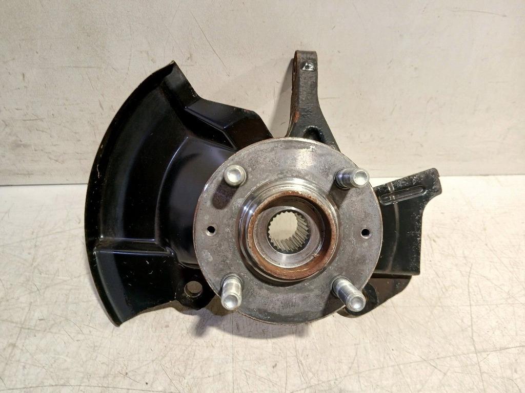Wielnaaf links voor Hyundai i20, Onderdelen@venauto.nl, Van der Ven Autorecycling B.V., Gebruikt, Ettenseweg 76, 4706 PB Roosendaal, The Netherlands
