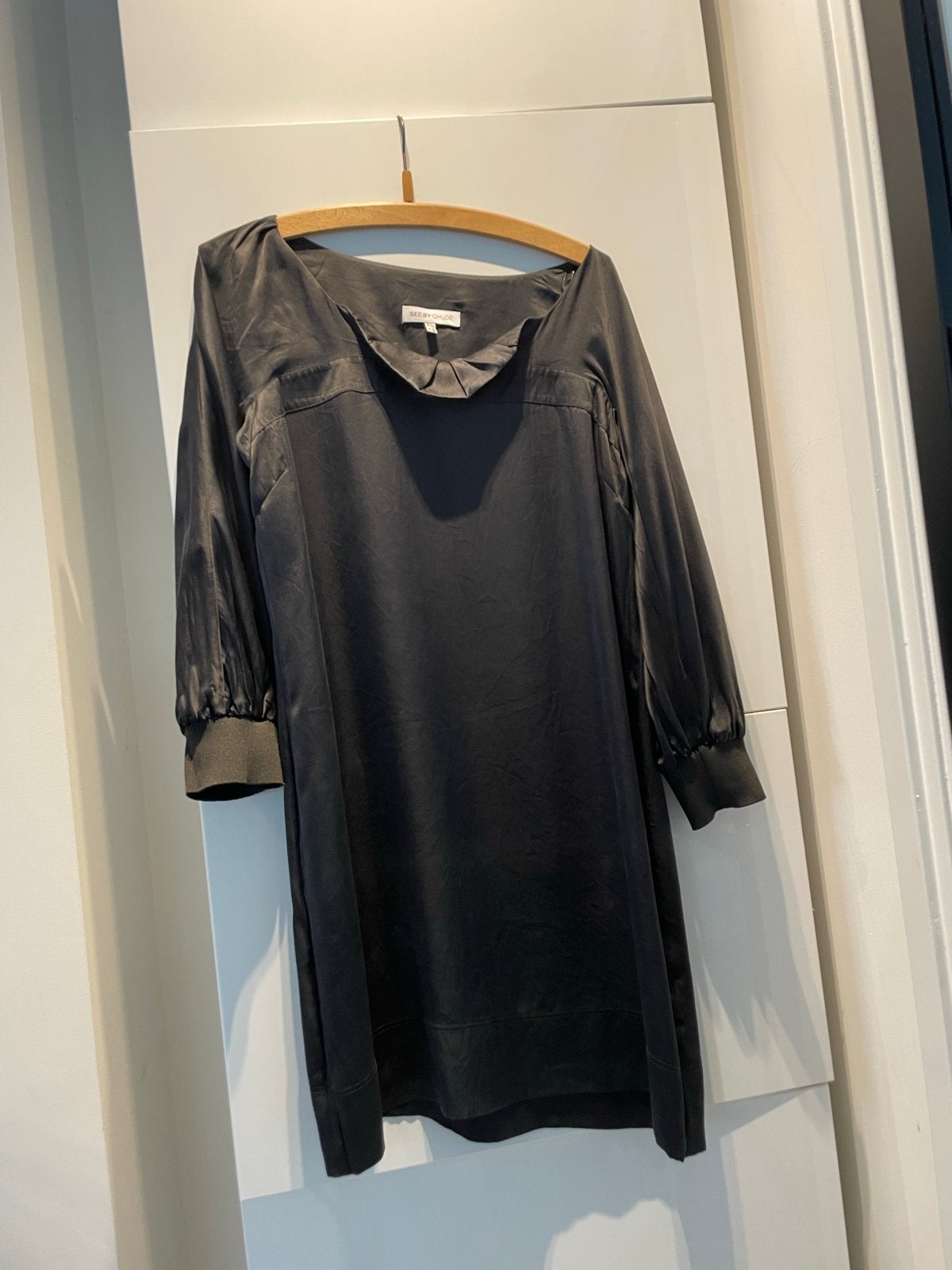 See by Chloé zijden jurk maat 40, Kleding | Dames, Zwart, Maat 42/44 (L), Ophalen of Verzenden, Gedragen