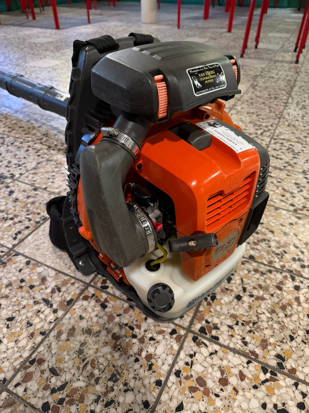 Husqvarna bladblazer 570BTS, Ophalen, Zo goed als nieuw, Benzine, Ruggedragen