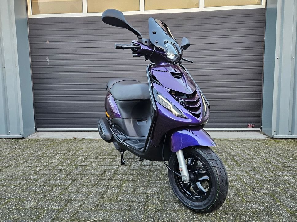 PIAGGIO ZIP 4T E5 BROM 2022 MYSTIC PURPLE 2797KM + OPTIES!