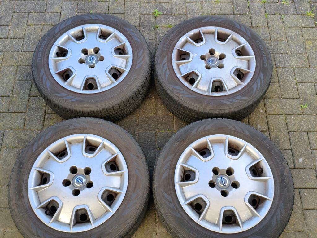 Volvo v70 stalen Velgen met winterbanden., Ophalen, Volvo
