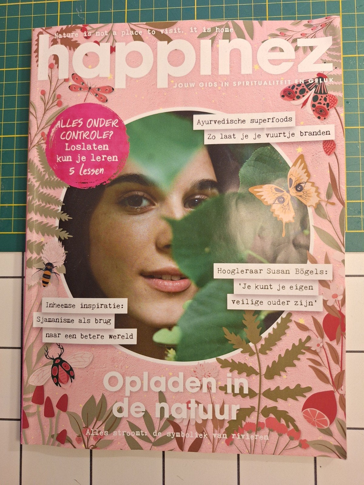 Happinez Magazine - Opladen in de natuur, Ophalen of Verzenden, Gelezen, Lichaam en Geest